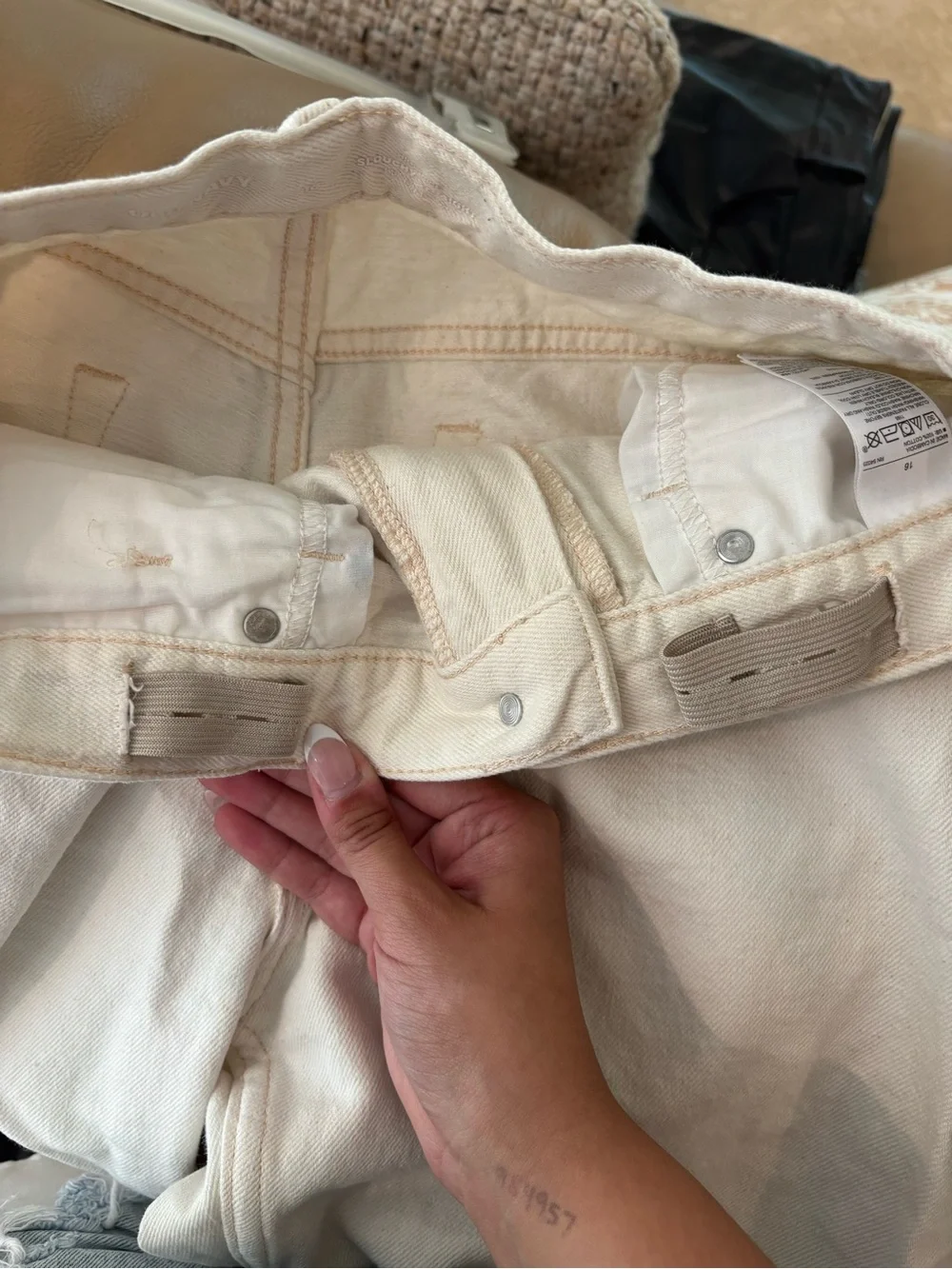 Old Navy Off-White Slouchy-Straight Jeans
